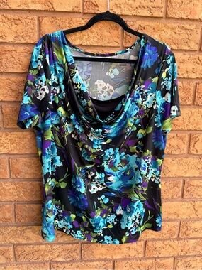 10/$25 •‎ OSHISI Multi-Color Floral Cowl Neck Blouse